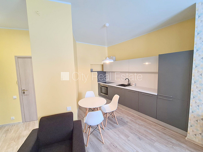 Projekts - Tal Residence, zeme īpašumā, rindu māja, monolīta betona sienas, pagrabstāvā Rīga - foto 15