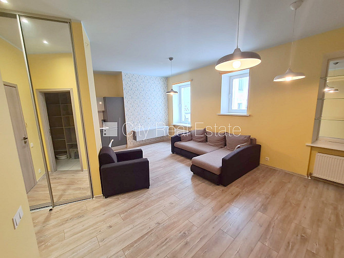 Projekts - Tal Residence, zeme īpašumā, rindu māja, monolīta betona sienas, pagrabstāvā Rīga - foto 4