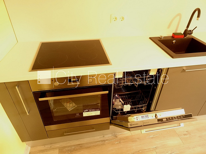 Projekts - Tal Residence, zeme īpašumā, rindu māja, monolīta betona sienas, pagrabstāvā Rīga - foto 17