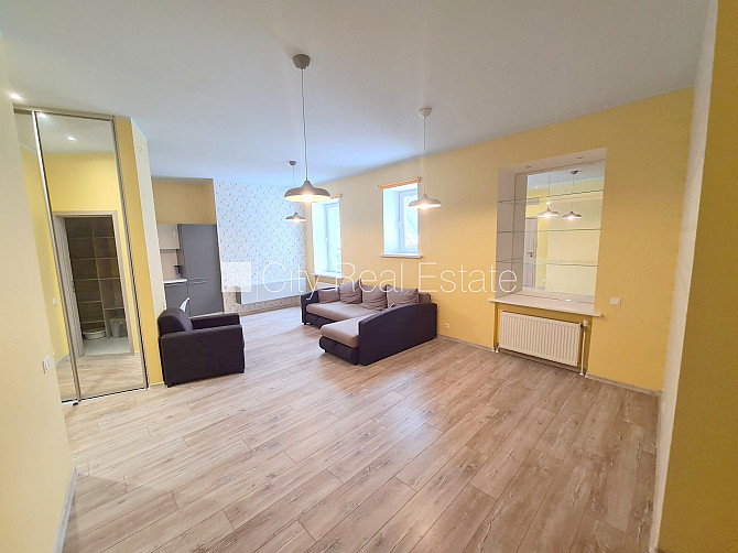 Projekts - Tal Residence, zeme īpašumā, rindu māja, monolīta betona sienas, pagrabstāvā Rīga - foto 5