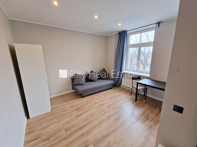 Teritorijas iebrauktuves vārti aprīkoti ar automatizētu atvēršanās un aizvēršanās Rīga - foto 20