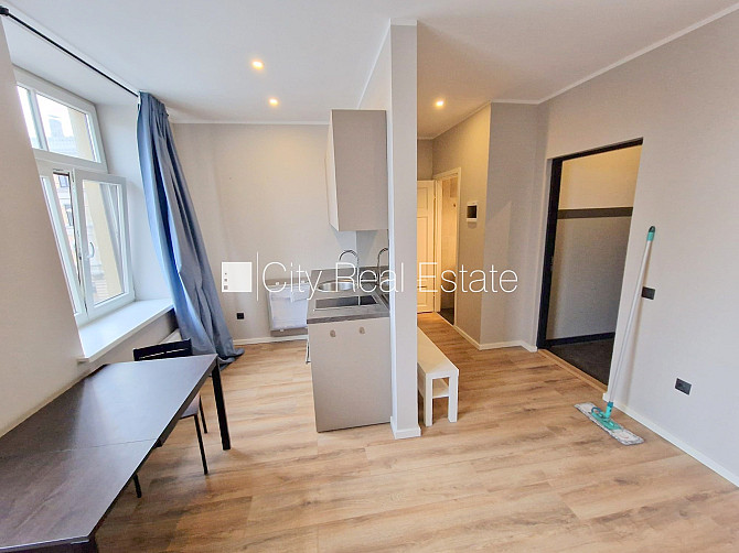 Teritorijas iebrauktuves vārti aprīkoti ar automatizētu atvēršanās un aizvēršanās Rīga - foto 18