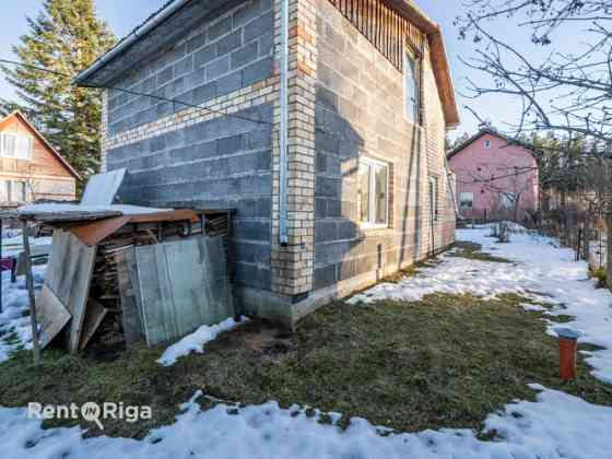 В поселке Стипниеку-даржи выставлен на продажу перспективный объект Olaine