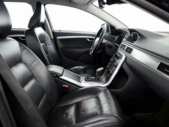 Volvo V70 Summum Facelift ATM 2.0 157kW Tallina - foto 6