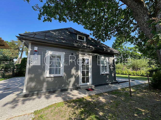 Renovēta māja, labiekārtots apzaļumots pagalms, vieta automašīnai, terase, guļamistabu Jūrmala - foto 14