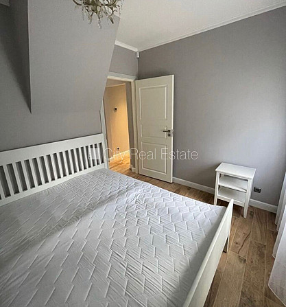 Renovēta māja, labiekārtots apzaļumots pagalms, vieta automašīnai, terase, guļamistabu Jūrmala - foto 18