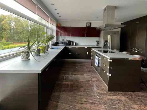 Сдается в аренду меблированная 4-комнатная квартира в новом проекте в Меллужи, Jūrmala