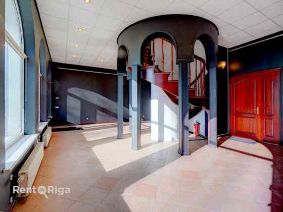 Коммерческие помещения с широкими возможностями использования в Рига