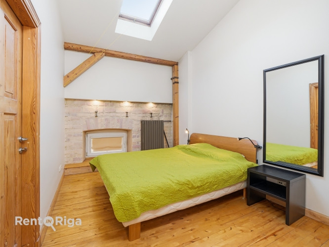 Ekskluzīvs divstāvu mansarda dzīvoklis ar privātu jumta terasi  Rīgas centrā!  Renovētā, Rīga - foto 6