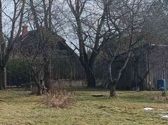 Apbūves zeme Ikšķiles centrā privātmāju apbūves teritorijā. Kluss rajons bez intensīvas satiksmes, D Ogre un novads