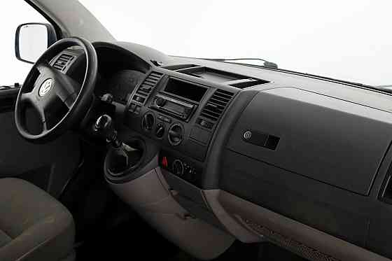 Volkswagen Transporter Passenger 2.5 TDI 96kW Tallina