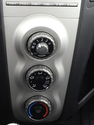 Toyota Yaris Linea Sol 1.4 D-4D 66kW Tallina - foto 8