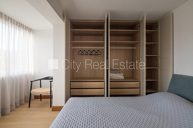 Pagalma māja, renovēta māja, labiekārtota apzaļumota teritorija, vieta automašīnai, ieeja no Rīga - foto 14