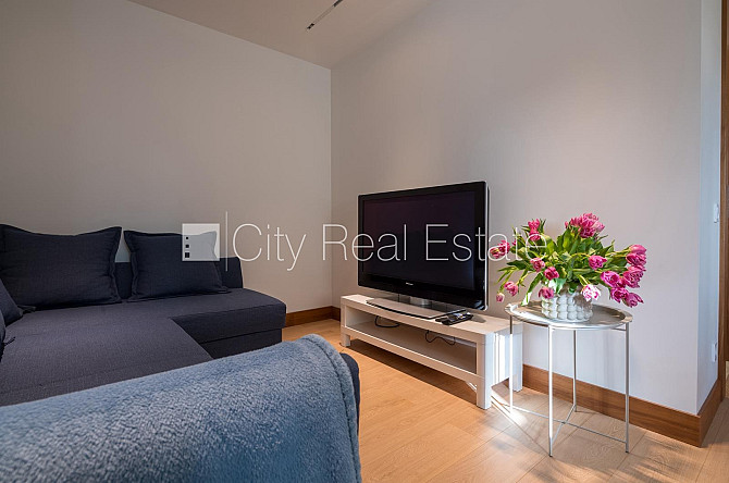 Pagalma māja, renovēta māja, labiekārtota apzaļumota teritorija, vieta automašīnai, ieeja no Rīga - foto 4