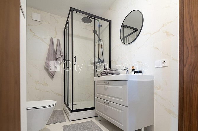 Pagalma māja, renovēta māja, labiekārtota apzaļumota teritorija, vieta automašīnai, ieeja no Rīga - foto 18