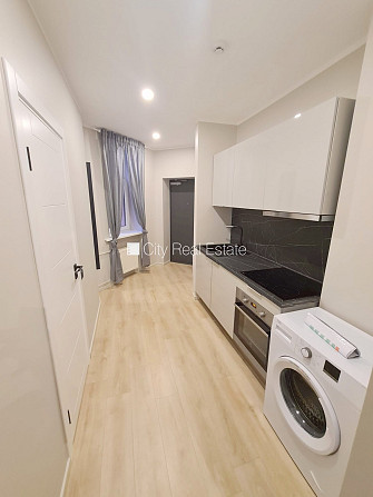 Fasādes māja, renovēta māja, slēgts pagalms, ieeja no ielas un pagalma, ir lifts, kāpņu Rīga - foto 5