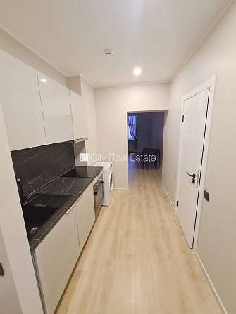 Fasādes māja, renovēta māja, slēgts pagalms, ieeja no ielas un pagalma, ir lifts, kāpņu Rīga - foto 7