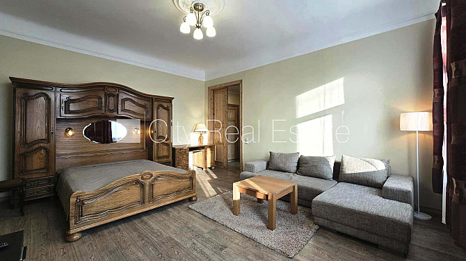 Fasādes māja, slēgts pagalms, iespēja nomāt autostāvvietu, ieeja no pagalma, logi vērsti Rīga - foto 2