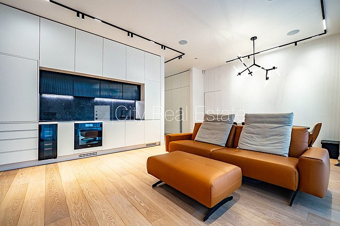 Новостройка, зеленая территория, закрытый двор, въездные ворота оснащены Юрмала - изображение 2