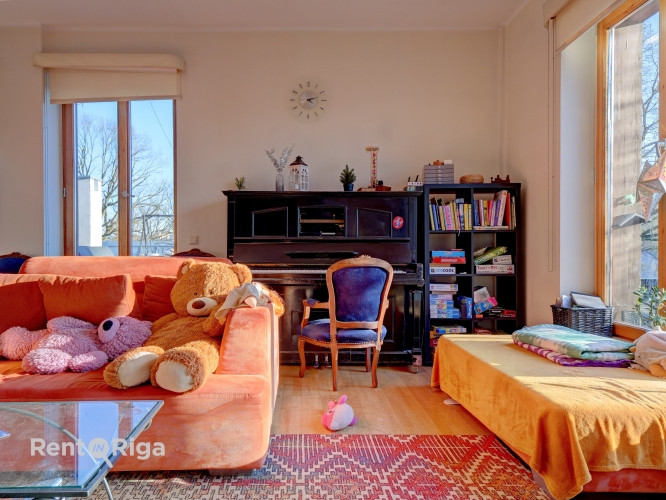 Ekskluzīvs dzīvoklis ar kamīnu, 106 kvm terasi un 2 pazemes autostāvvietām.  Iekštelpu Rīga - foto 8