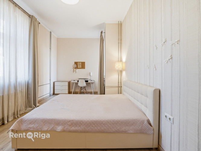 Svaigs 3-istabu dzīvoklis Rīgas centrā!   Pārdomāts plānojums  ieejas halle, viesistaba Rīga - foto 7