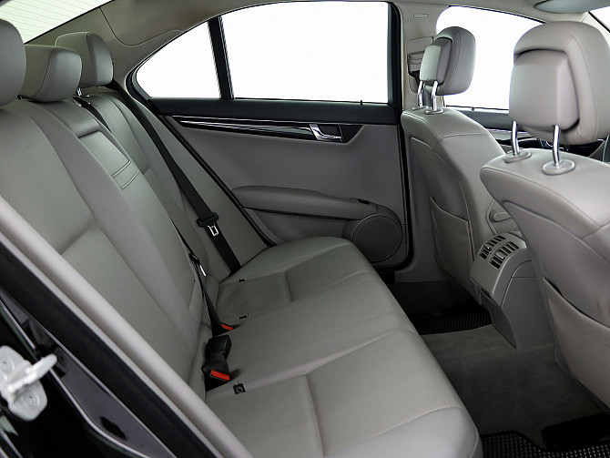 Mercedes-Benz C 200 Avantgarde ATM 2.1 CDI 100kW Tallina - foto 7