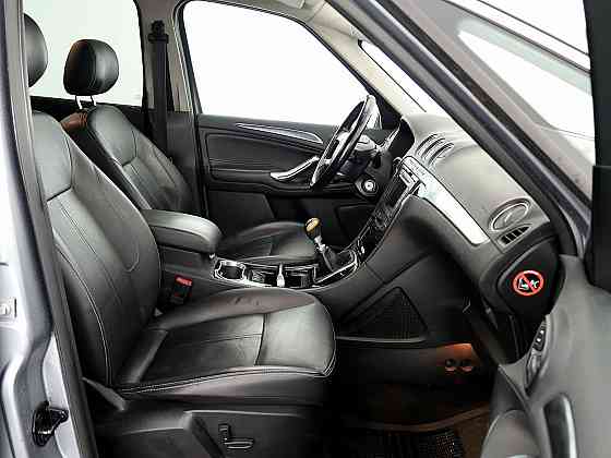 Ford S-MAX Luxury Facelift 2.0 TDCi 100kW Tallina