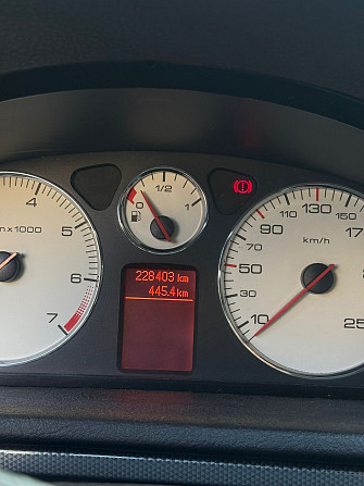 Pārdodu Peugeot 407, 2004. gada izlaidums. Tikko izieta tehniskā apskate, auto gatavs... Rīga - foto 6