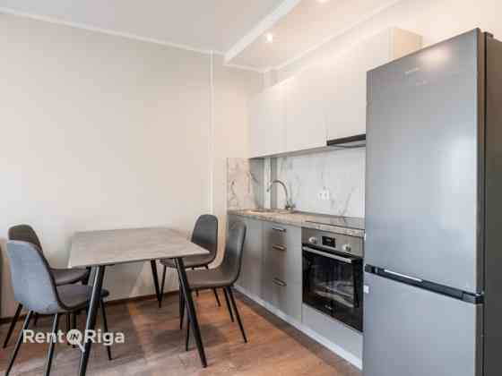 Сдается просторная и светлая 2-комнатная квартира с удобной планировкой. Rīga