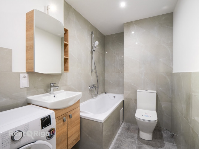 Pieejams plašs un gaišs studio tipa dzīvoklis ar ērtu plānojumu. Dzīvoklis ir pilnībā Rīga - foto 6