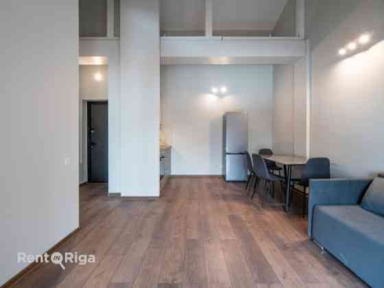Сдается просторная и светлая 2-комнатная квартира-лофт с высокими потолками и Rīga