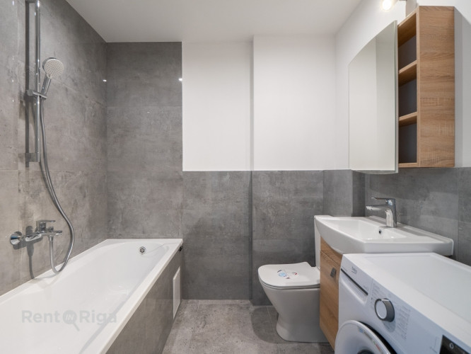 Pieejams plašs un gaišs 2 istabu lofta tipa dzīvoklis ar augstajiem griestiem un ērtu Rīga - foto 8