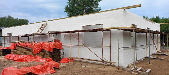 Mūrējam vienstāvu un divstāvu mājas no Aeroc (gāzbetona) blokiem. Veicam ārsienu un starpsienu... Ropaži - foto 2
