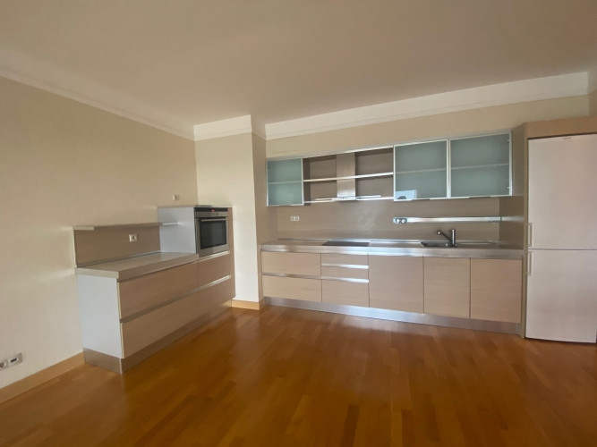 Сдается просторная 3хкомнатная квартира в многоэтажном жилом и деловом Рига - изображение 2