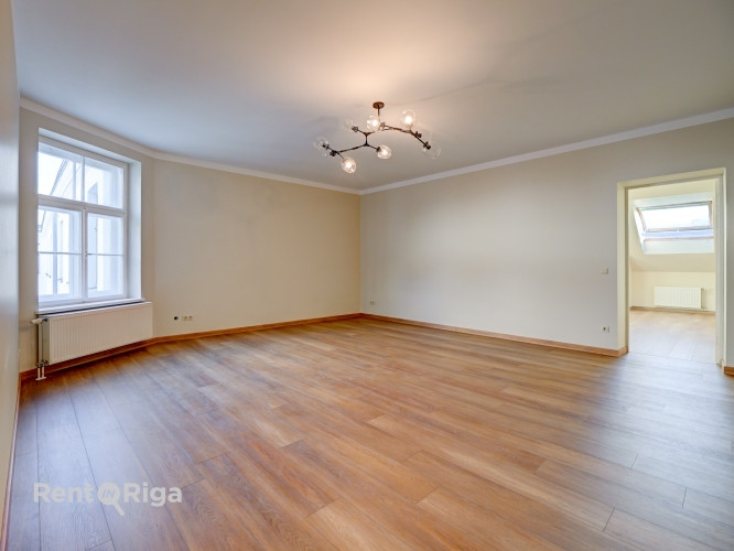 Vai pagalma klusums šķiet vilinošs, ja vien dažu soļu attālumā var izbaudīt pilsētas Rīga - foto 9