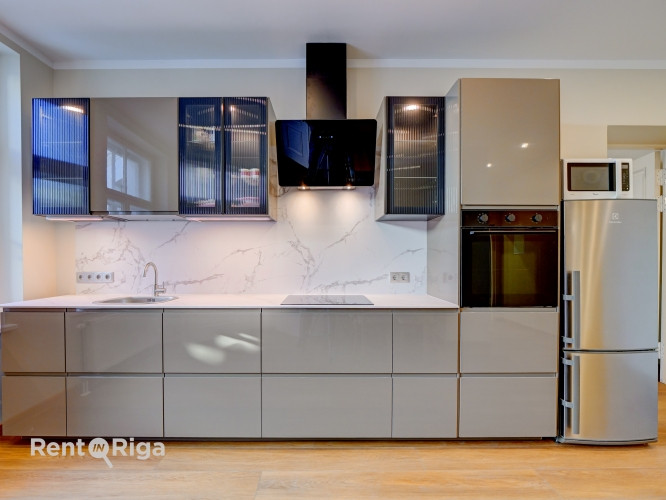 Vai pagalma klusums šķiet vilinošs, ja vien dažu soļu attālumā var izbaudīt pilsētas Rīga - foto 2