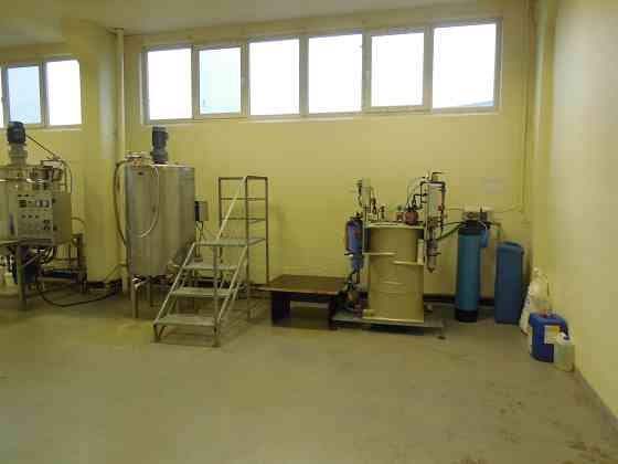 Iznomā telpas 1100 m² platībā (3 st.) ražošanai vai noliktavai (iepriekš izmantotas parfimērijas... Rīga