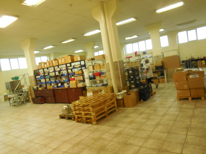 Iznomā telpas 1100 m² platībā (3 st.) ražošanai vai noliktavai (iepriekš izmantotas parfimērijas... Рига - изображение 5