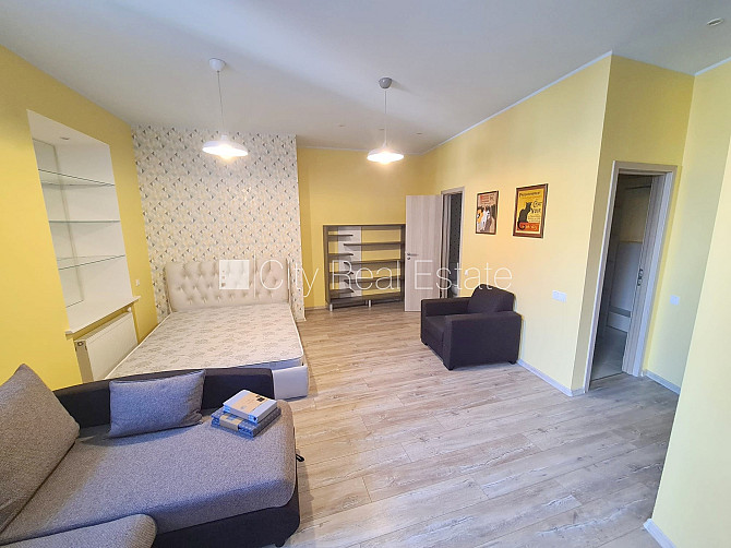 Jaunceltne, pagalma ēka, slēgts pagalms, ir lifts, divi balkoni, logi vērsti uz pagalma pusi, Rīga - foto 11