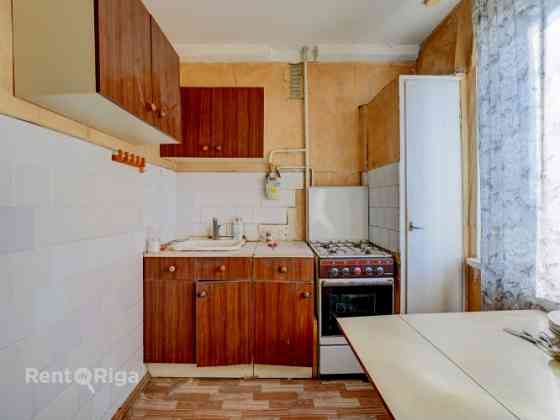 Продаётся квартира в выгодной локации с большим потенциалом.  Предлагаем Рига