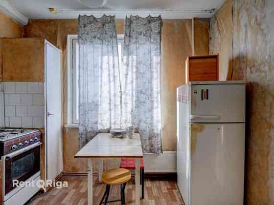 Продаётся квартира в выгодной локации с большим потенциалом.  Предлагаем Рига