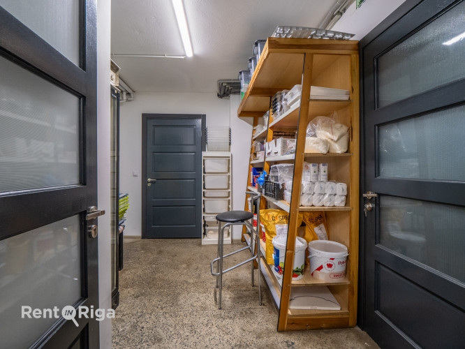 Komerctelpas biznesa uzsākšanai Titurgā  gatavas darbam jau šodien!  Tiek piedāvātas Rīgas rajons - foto 1