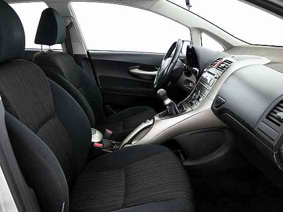 Toyota Auris Linea Sol 1.6 91kW Tallina