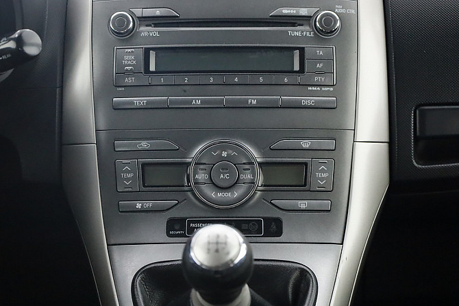 Toyota Auris Linea Sol 1.6 91kW Tallina - foto 8