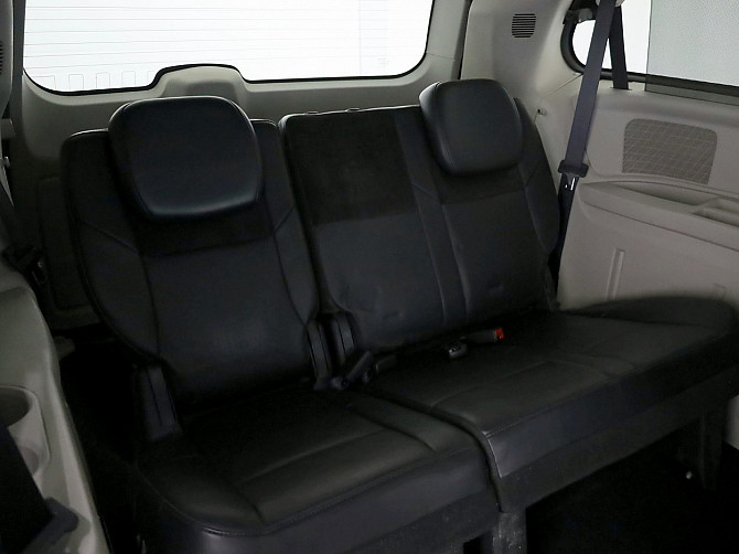 Chrysler Grand Voyager Limited ATM 2.8 CRD 120kW Tallina - foto 8