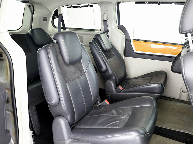 Chrysler Grand Voyager Limited ATM 2.8 CRD 120kW Tallina - foto 7