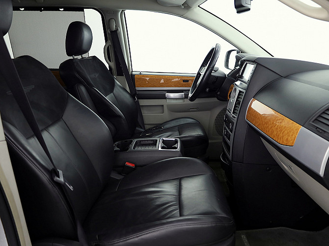 Chrysler Grand Voyager Limited ATM 2.8 CRD 120kW Tallina - foto 6