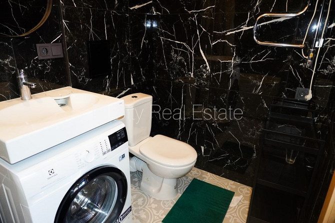 Pagalma ēka, labiekārtota apzaļumota teritorija, iežogota teritorija ar metāla sētu, Rīga - foto 19