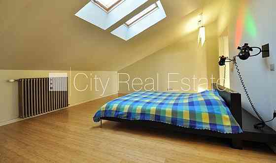 Фасадный дом, окна выходят в обе стороны дома, количество спален 3 шт., Рига