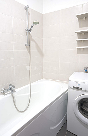 Фасадный дом, окна выходят в обе стороны дома, количество спален 3 шт., Рига - изображение 18